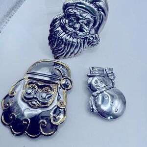 VINTAGE Silver Tone SANTA PINs set of three